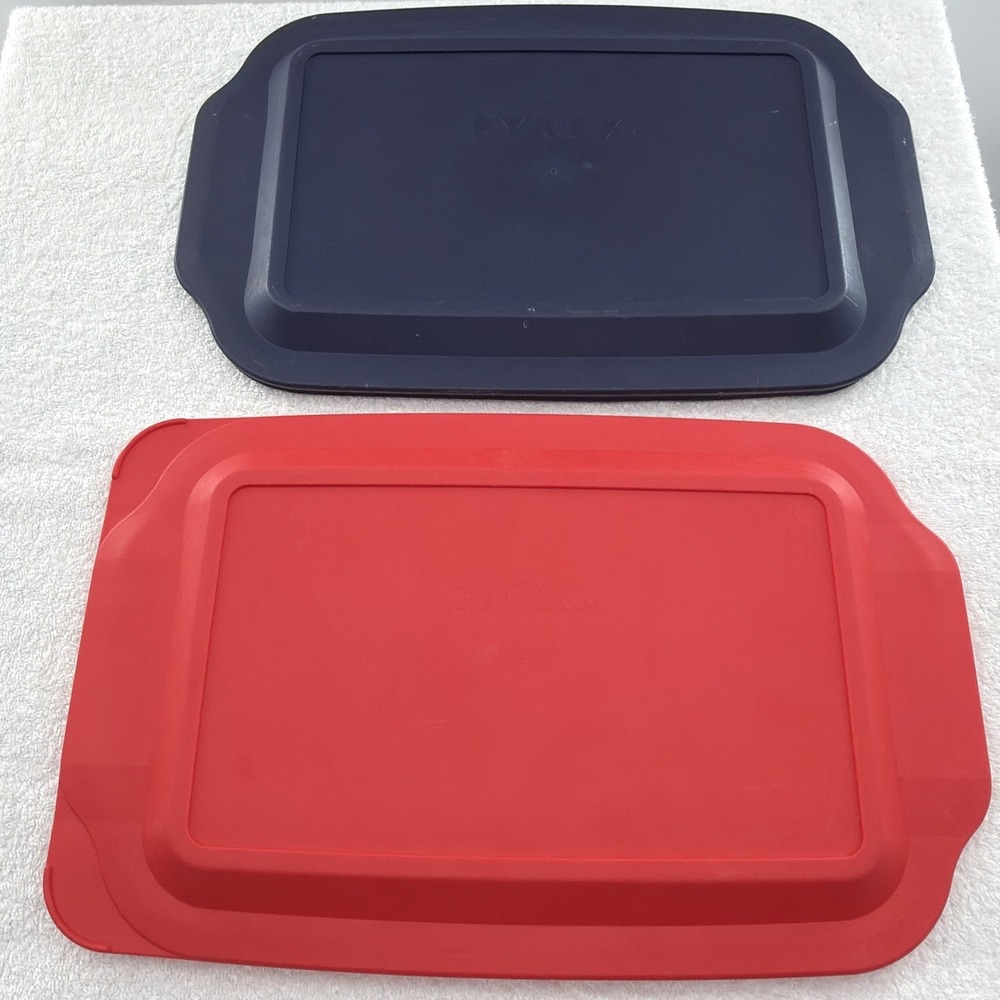 2/PACK. Pyrex Replacement Lid 233-PC 3-Qt Red & Navy Plastic Rectangle Cover